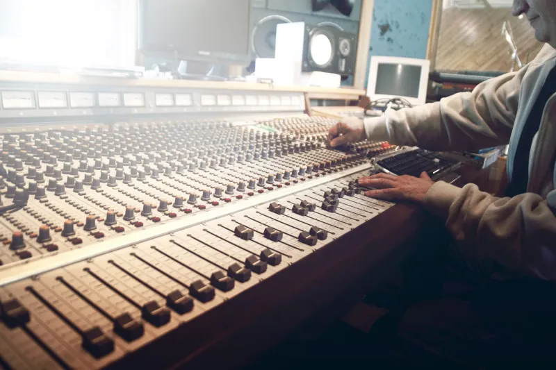Passport Stamped in 2-Inch Tape: How Nashville's Studio Engineers Are Becoming the World's Most Valuable Cultural Export